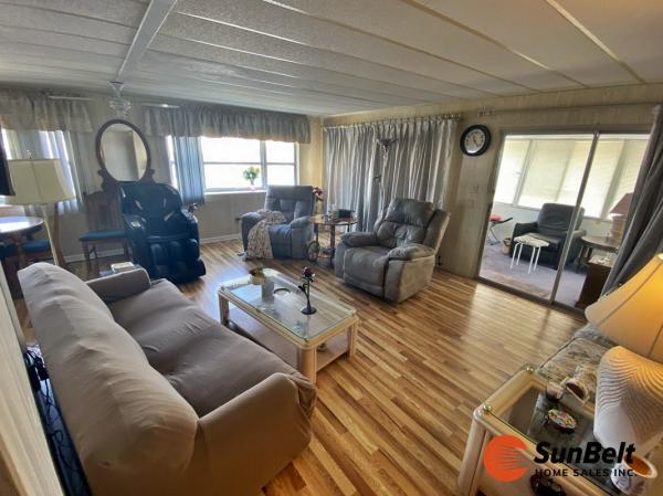 1976 HOME Mobile Home