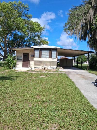 Photo 2 of 12 of home located at 4747 Rollins St. Zephyrhills, FL 33542