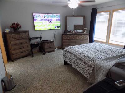 Photo 4 of 44 of home located at 13505 Market St Carleton, MI 48117