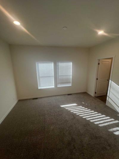 Photo 5 of 16 of home located at 3555 S. Pacific Hwy Medford, OR 97501