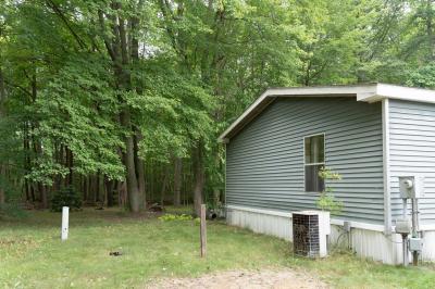 Photo 4 of 37 of home located at 5904 142nd Ave Lot 57 Holland, MI 49423