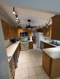 1994 Park Manufactured Home