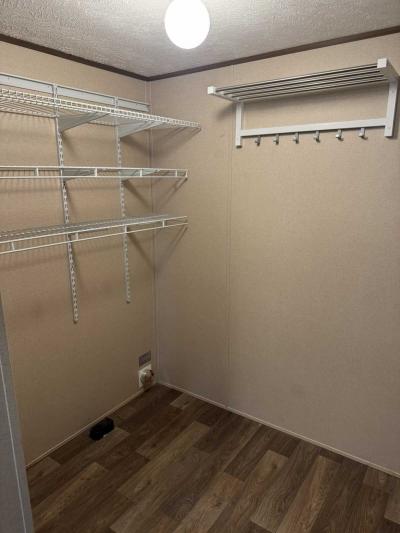 Photo 4 of 8 of home located at 18335 Mail Route Road Montgomery, TX 77316