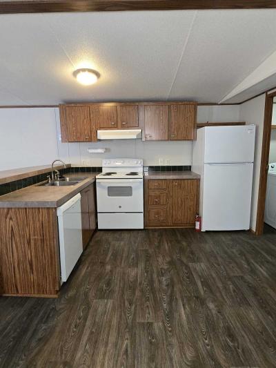 Photo 5 of 9 of home located at 959 S 73rd Pl Kansas City, KS 66111