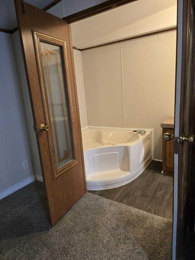 Photo 2 of 9 of home located at 959 S 73rd Pl Kansas City, KS 66111