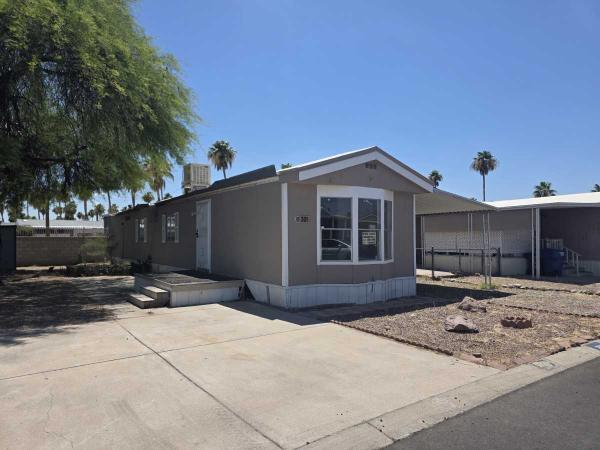 1983 Kaufman and Broad Mobile Home For Sale