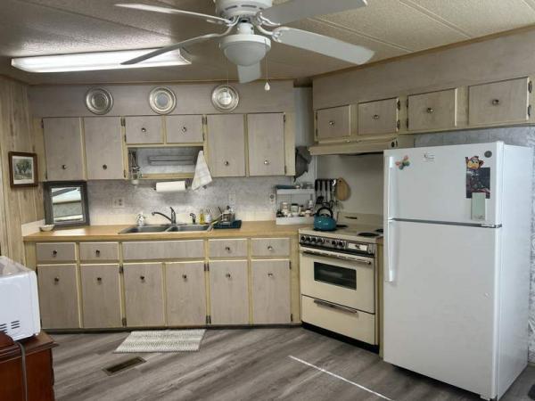 1982 TWIN Manufactured Home