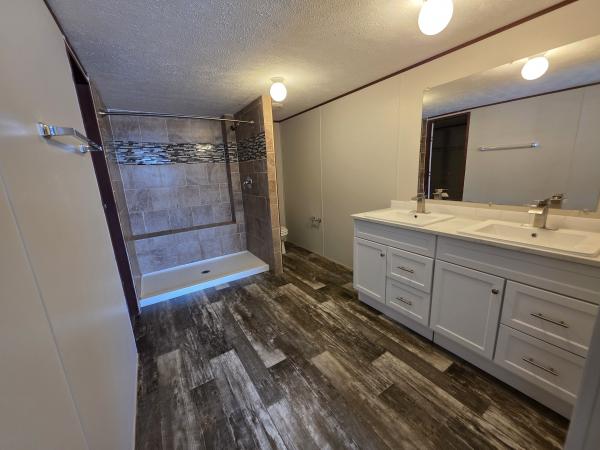 2014 Clayton 222222212221 Mobile Home