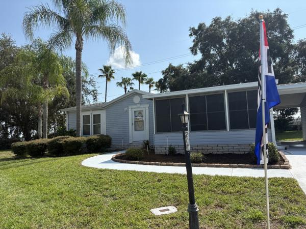 2005 Homes of Merit Mobile Home For Sale