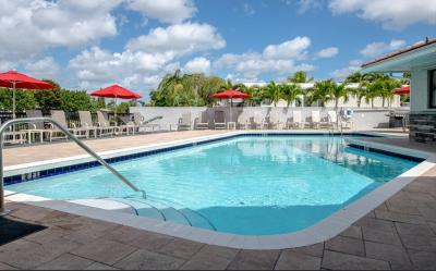 Photo 3 of 15 of home located at 6592 NW 35th Ave Coconut Creek, FL 33073