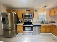 1999 SKYL 27x52 Mobile Home