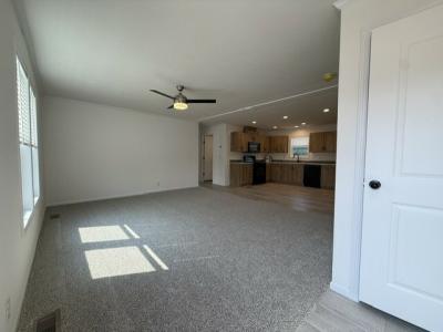 Photo 3 of 10 of home located at 652 Basswood Court Flint, MI 48506