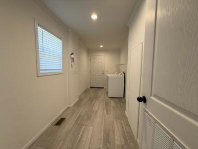 Photo 5 of 10 of home located at 652 Basswood Court Flint, MI 48506