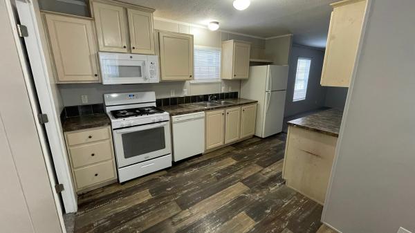 Photo 1 of 2 of home located at 1809 Meadowview Dr Lot 146 Kalamazoo, MI 49008