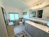 1985 PALM Manufactured Home
