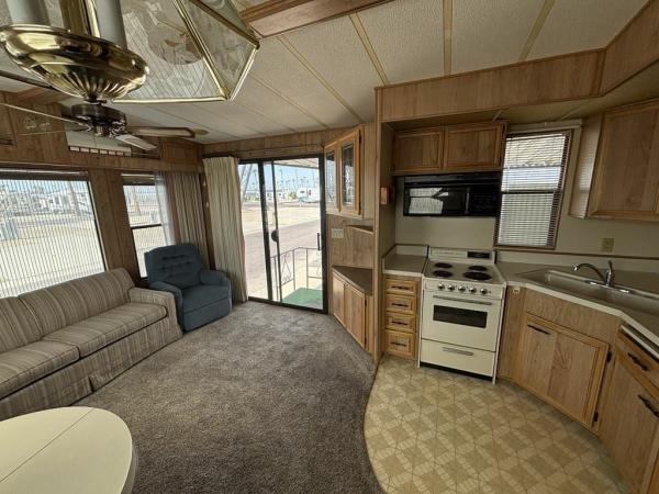 1987 Phoenix Unknown Mobile Home