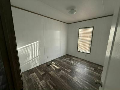 Photo 4 of 16 of home located at 3450 South Ih 35 E, #66 Waxahachie, TX 75165
