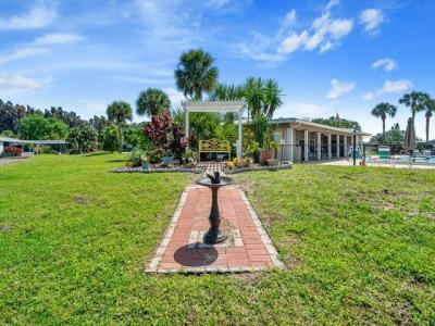 Photo 5 of 6 of home located at 7300 20th Street #523 Vero Beach, FL 32966