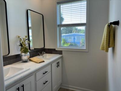 Photo 5 of 12 of home located at 7300 20th Street #36 Vero Beach, FL 32966