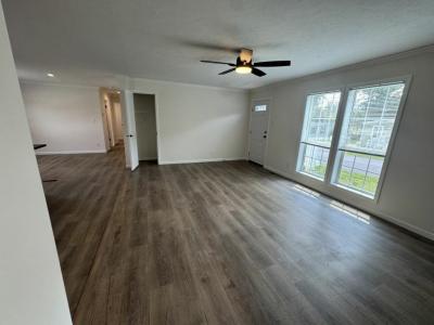 Photo 3 of 20 of home located at 32 Derose Street Walnutport, PA 18088