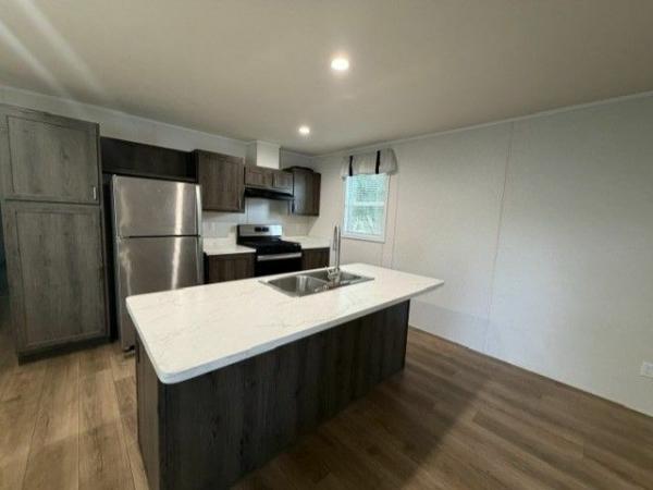 2025 Cavco Ind Velocity Mobile Home