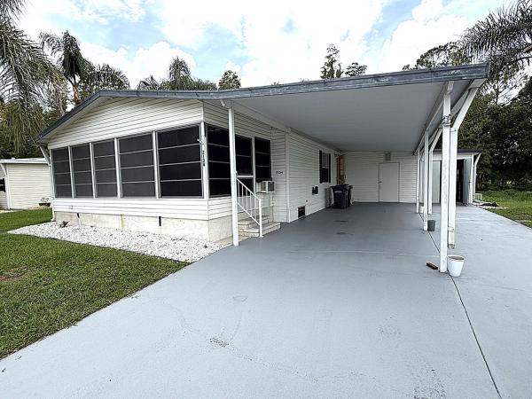 1997 FLEETWOOD Mobile Home For Sale