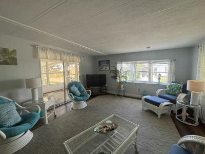 Photo 2 of 16 of home located at 960 Posadas Avenue Venice, FL 34285