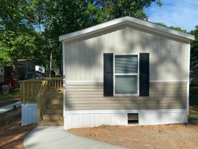 Photo 2 of 6 of home located at 205 Skyline Drive Lot S205 Fayetteville, GA 30214