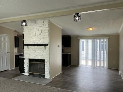 Mobile Home at 23350 Arlington Dr Clinton Township, MI 48036