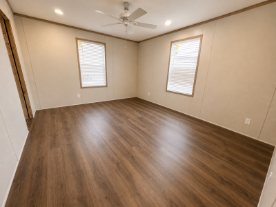 Photo 3 of 9 of home located at 37777 Joplin Dr Clinton Township, MI 48036