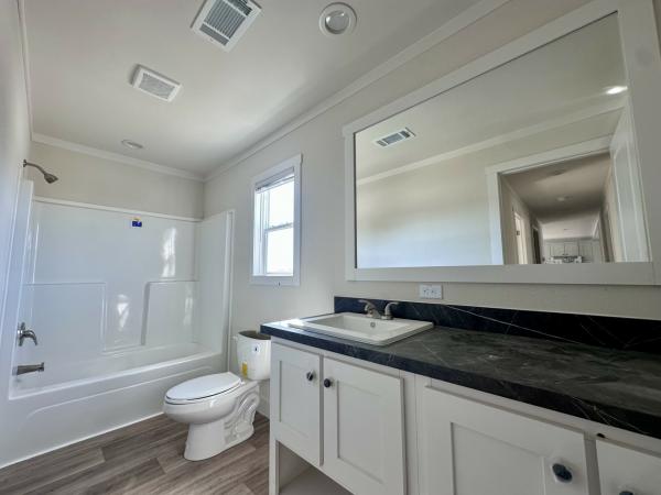 2026 clayton 52TMR28604BH26 Mobile Home