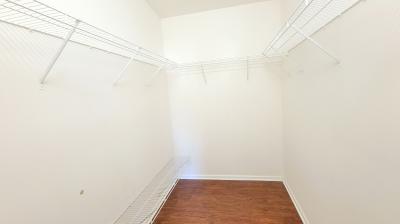 Photo 5 of 25 of home located at 2 Red Oak Drive Southington, CT 06489