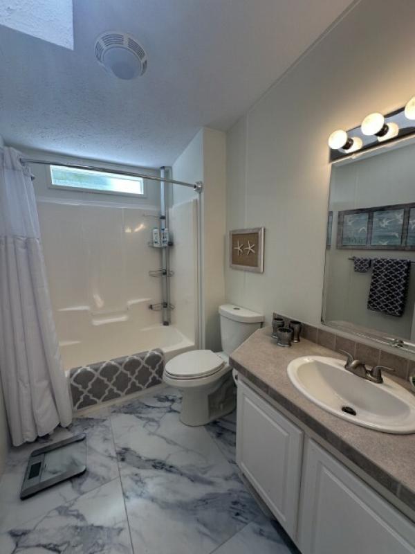 2004 Skyline Manufactured Home