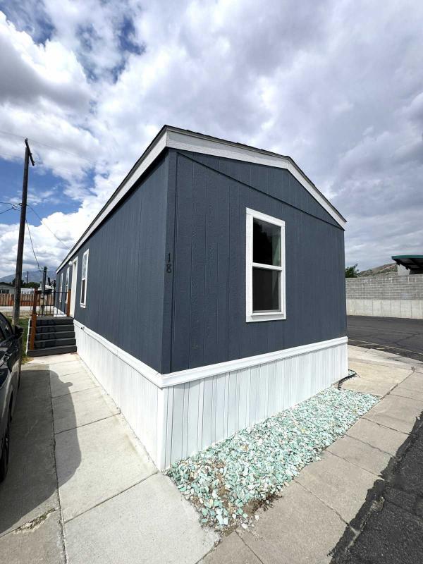 2025 Fleetwood Pure Mobile Home
