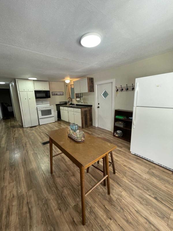 1973 DARI Manufactured Home