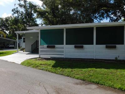 Photo 3 of 37 of home located at 38103 Overbrook Blvd. Zephyrhills, FL 33541