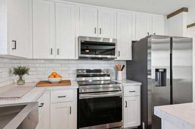 Photo 2 of 16 of home located at 1627 Swallowtail Drive Cleburne, TX 76033