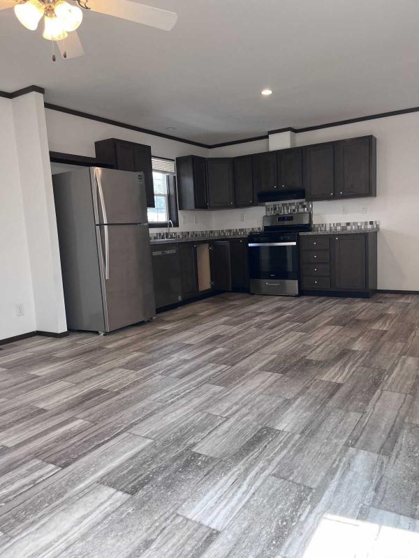 2023 Champion 1652-1 Manufactured Home