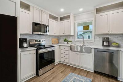 Photo 2 of 12 of home located at 1615 American Dr Cleburne, TX 76033