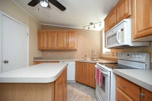 2006 Homes of Merit Manufactured Home