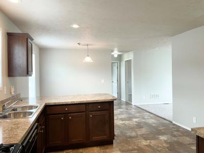 Photo 5 of 23 of home located at 6148 Hickory Trail White Lake, MI 48383