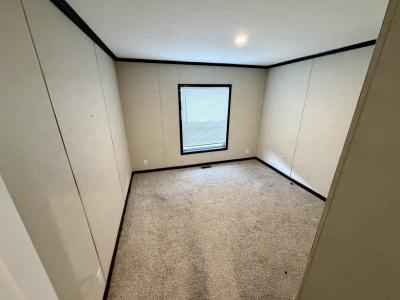Photo 4 of 10 of home located at 1955 Magnolia St Newport, MI 48166