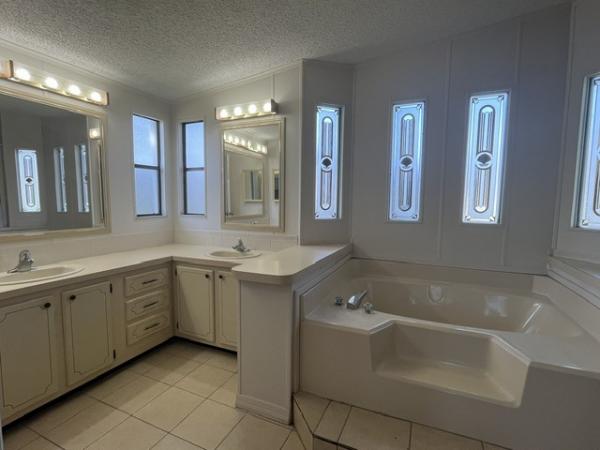 1990 Palm Harbor Mobile Home