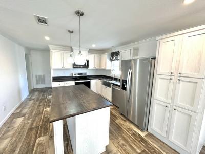 Photo 4 of 11 of home located at 6109 SW 18th Way Bushnell, FL 33513