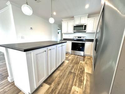 Photo 5 of 11 of home located at 6109 SW 18th Way Bushnell, FL 33513