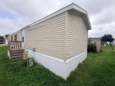 Photo 3 of 22 of home located at 319 SE Spring Park Dr. #176 Ankeny, IA 50021