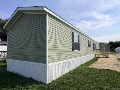 Photo 5 of 21 of home located at 1820 SE Green Park Cr. #A41 Ankeny, IA 50021