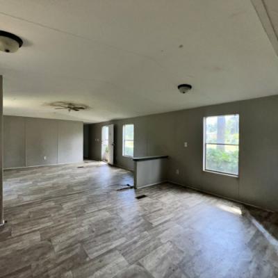 Photo 4 of 29 of home located at 102 English Lane Thomasville, GA 31792