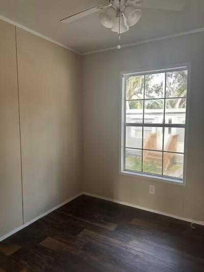 Photo 4 of 7 of home located at 8518 Gibsonton Dr 146 Gibsonton, FL 33534