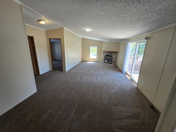 1998 Fairmont  Home